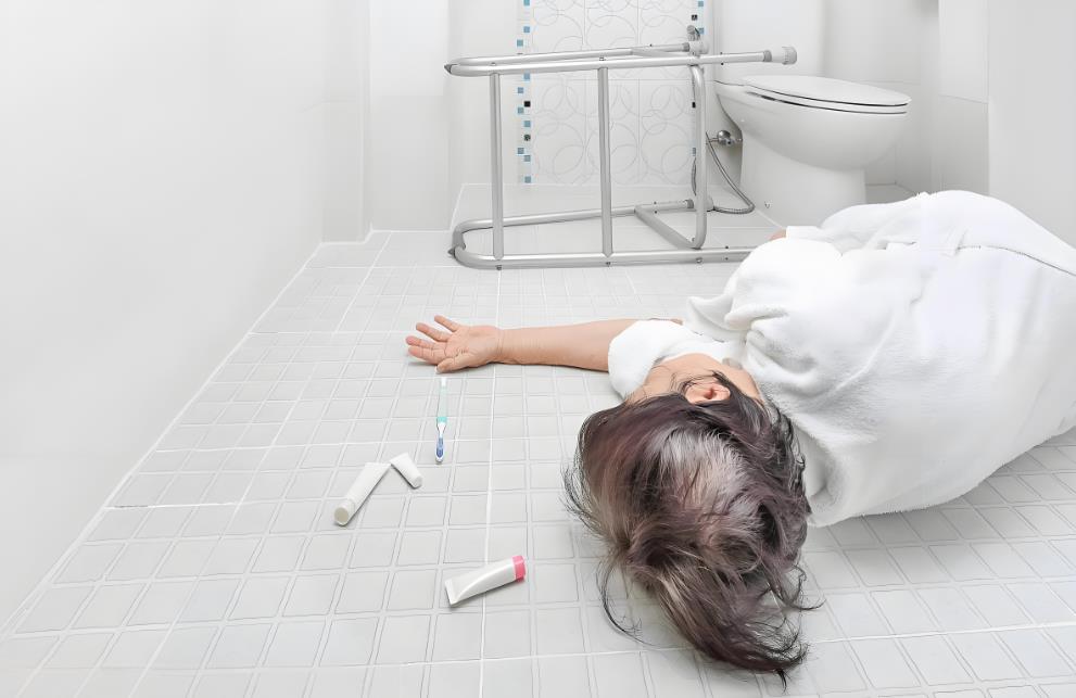 浴室防滑的血淚教訓