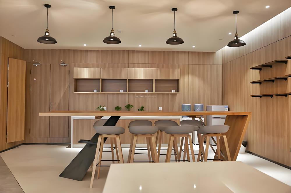 重慶店麵裝修多少錢一平米？2025年報價解析+省錢避坑全攻略