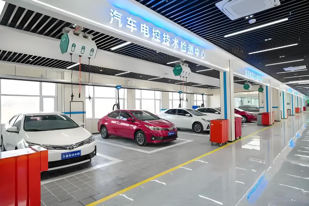 重慶汽車修理店裝修設計